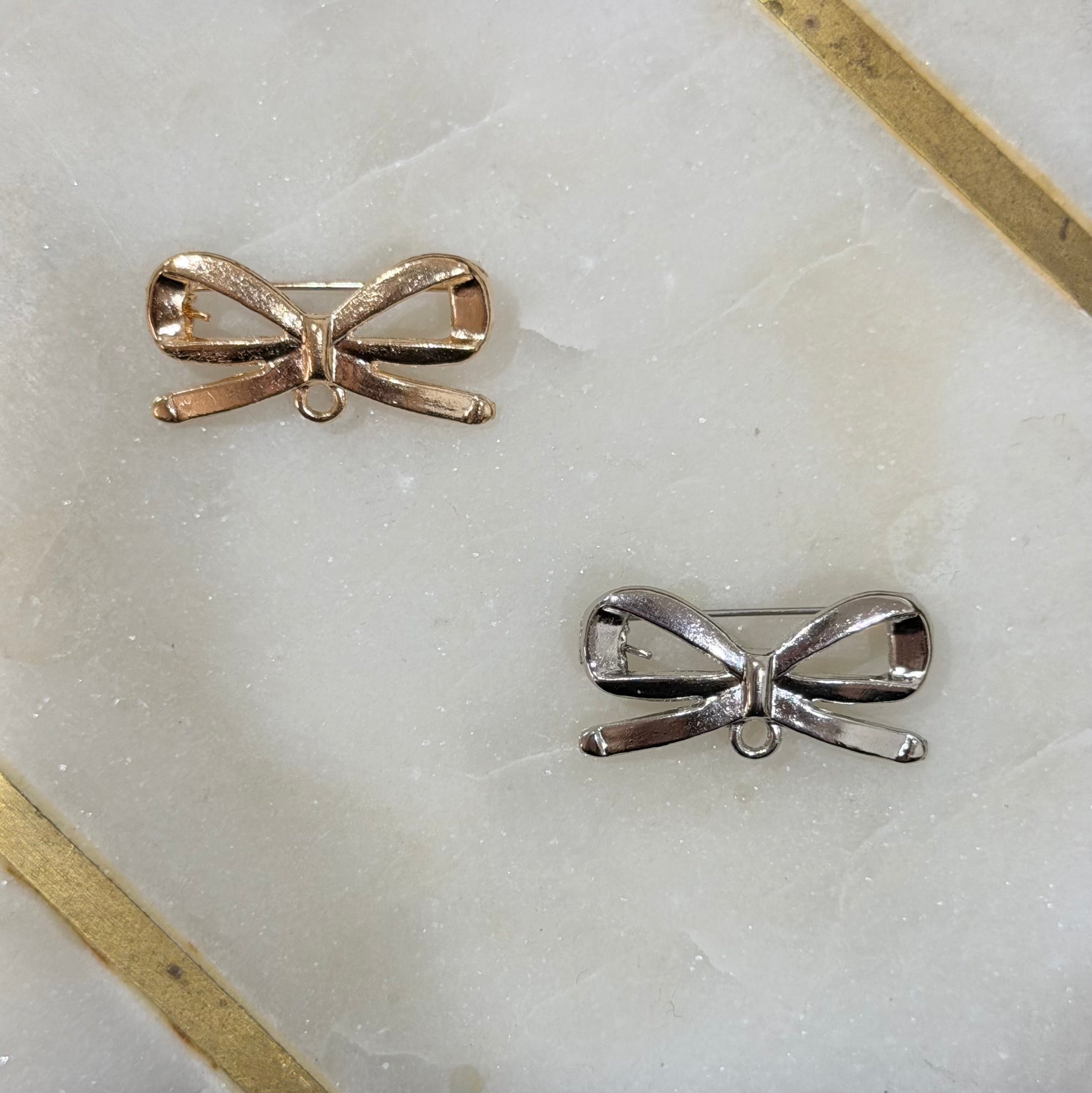 Bow Pin